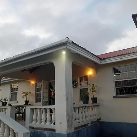 Chandler Homestay Saint Phillip Exterior foto