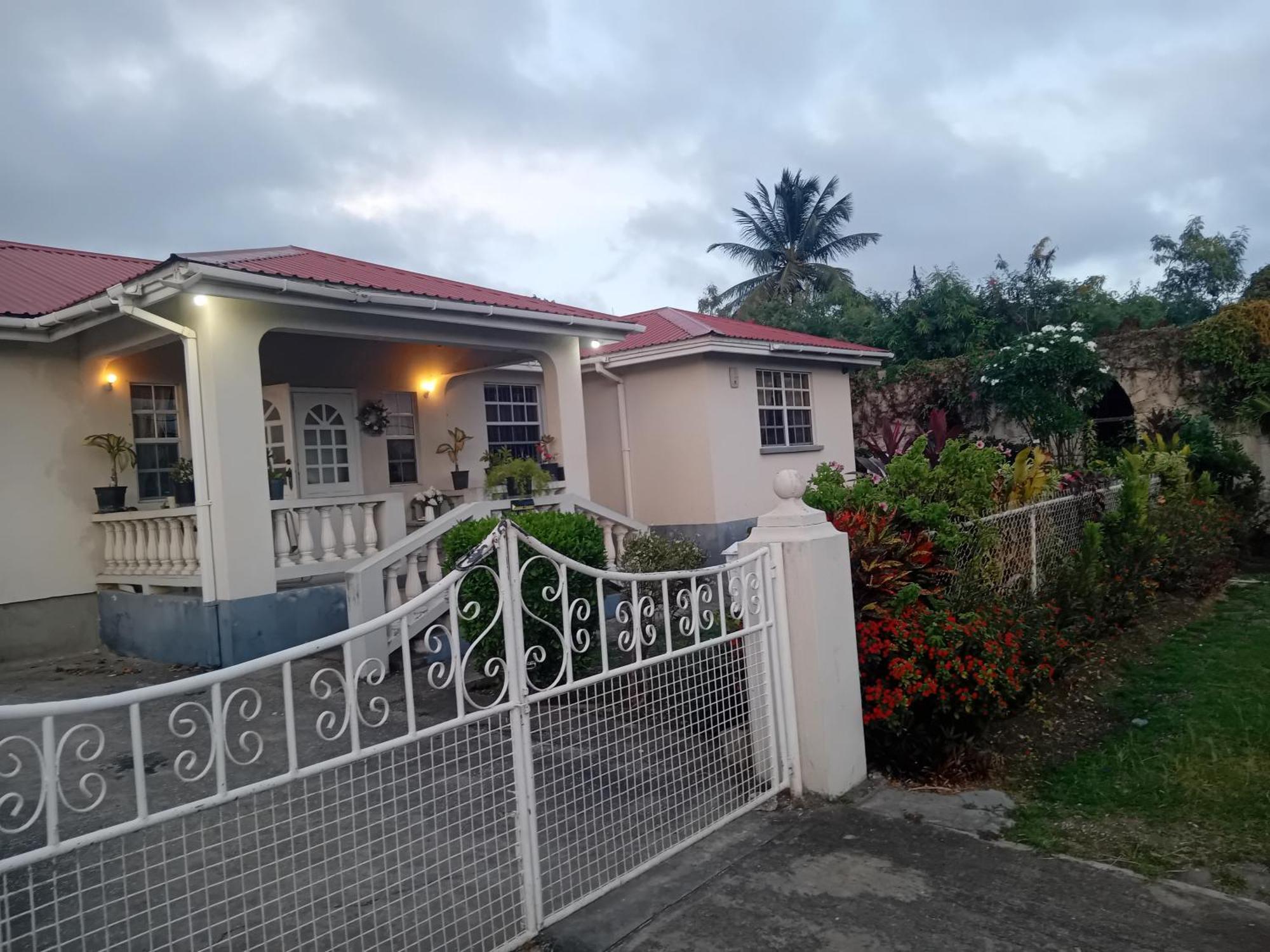 Chandler Homestay Saint Phillip Exterior foto